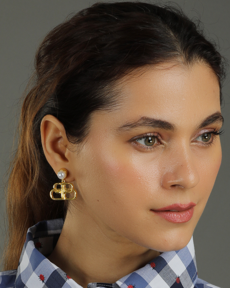 Nayra Pearl Link Danglers