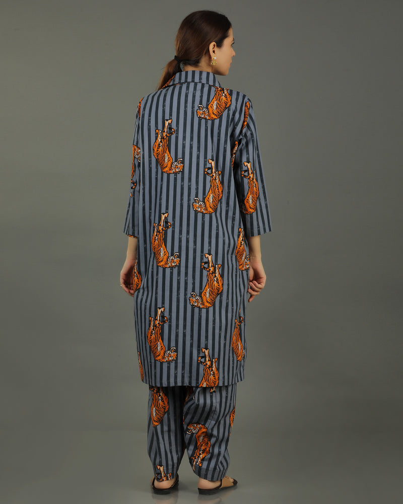 Wildrade High Low Cotton Shirt – Charcoal Tiger Print