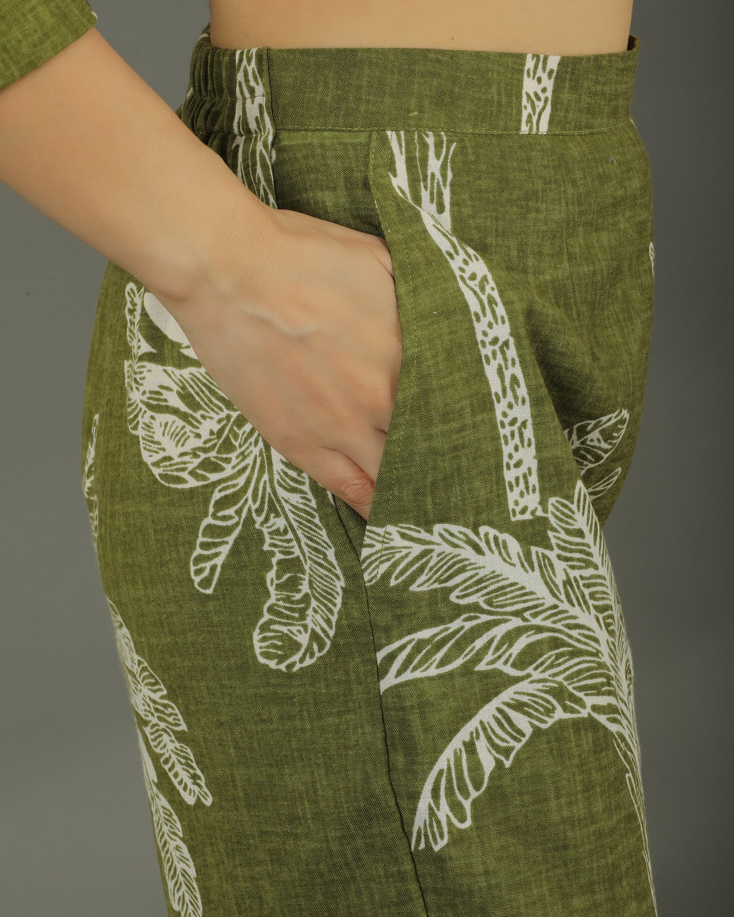 Palm Short Cotton Kurta Set – Olive Print