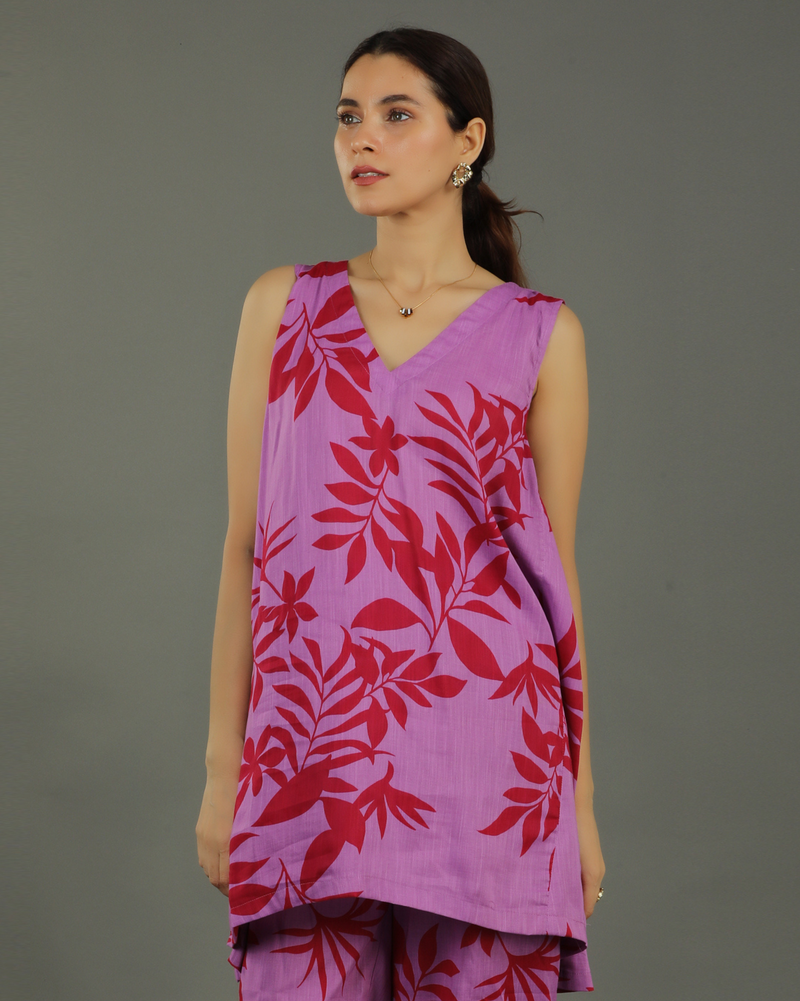 Redscape Short Sleeveless Cotton Kurta – Lavender & Red Print