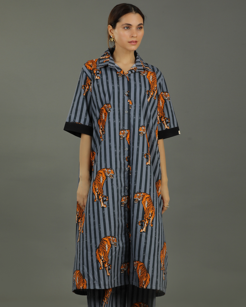 Wildrade Long Cotton Shirt – Charcoal Tiger Print