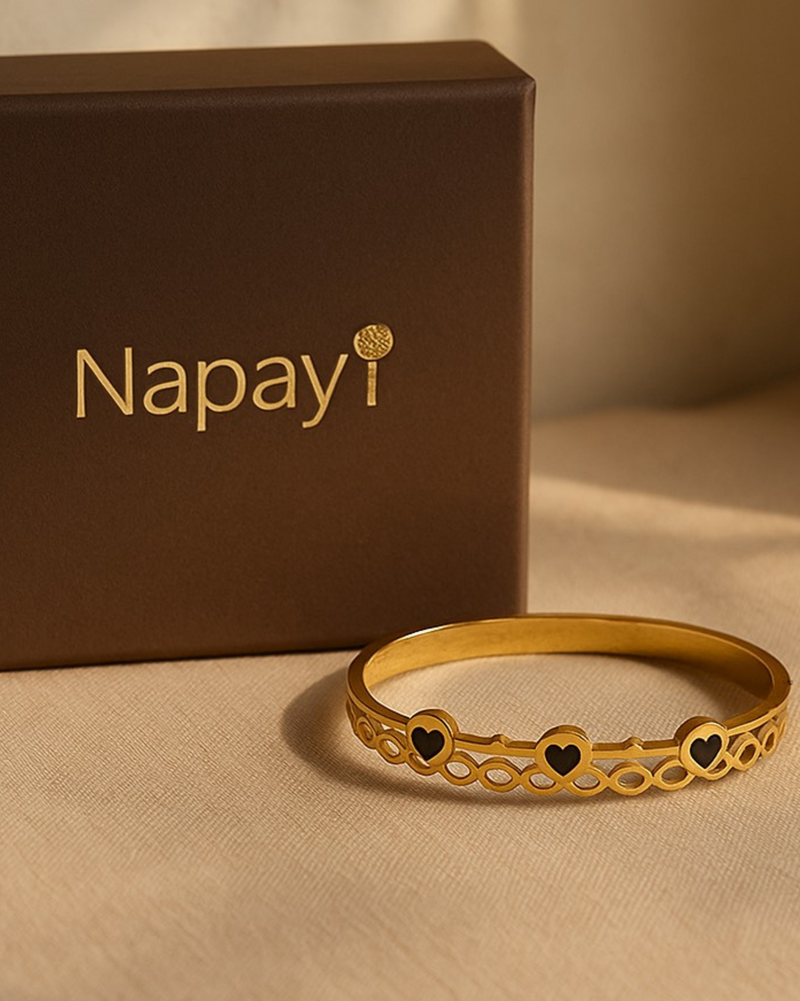 Dilara Heartline Cuff