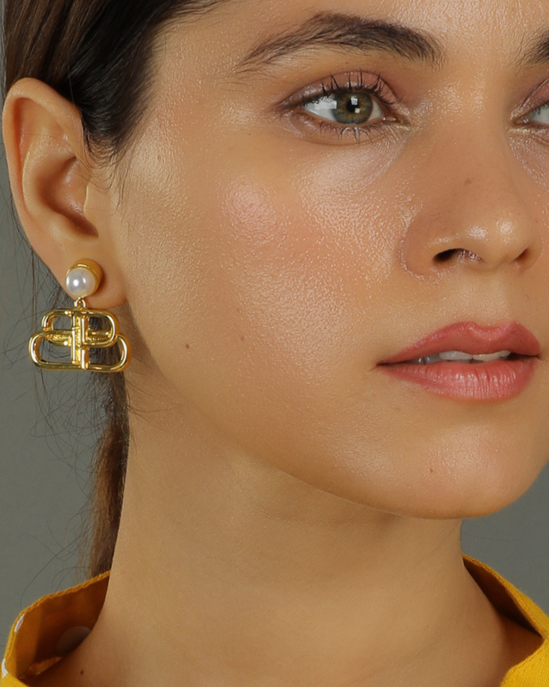 Nayra Pearl Link Danglers