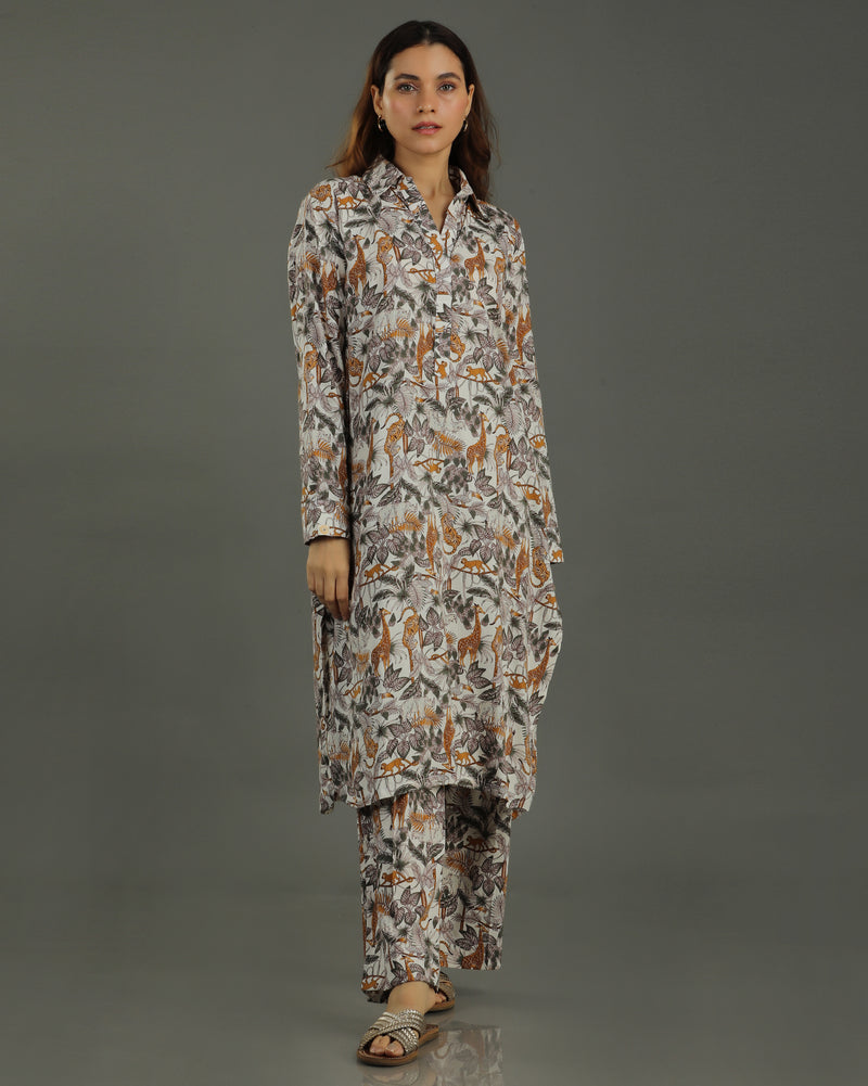 Safari Mid-Length Cotton Kurta Set – Off-White Print