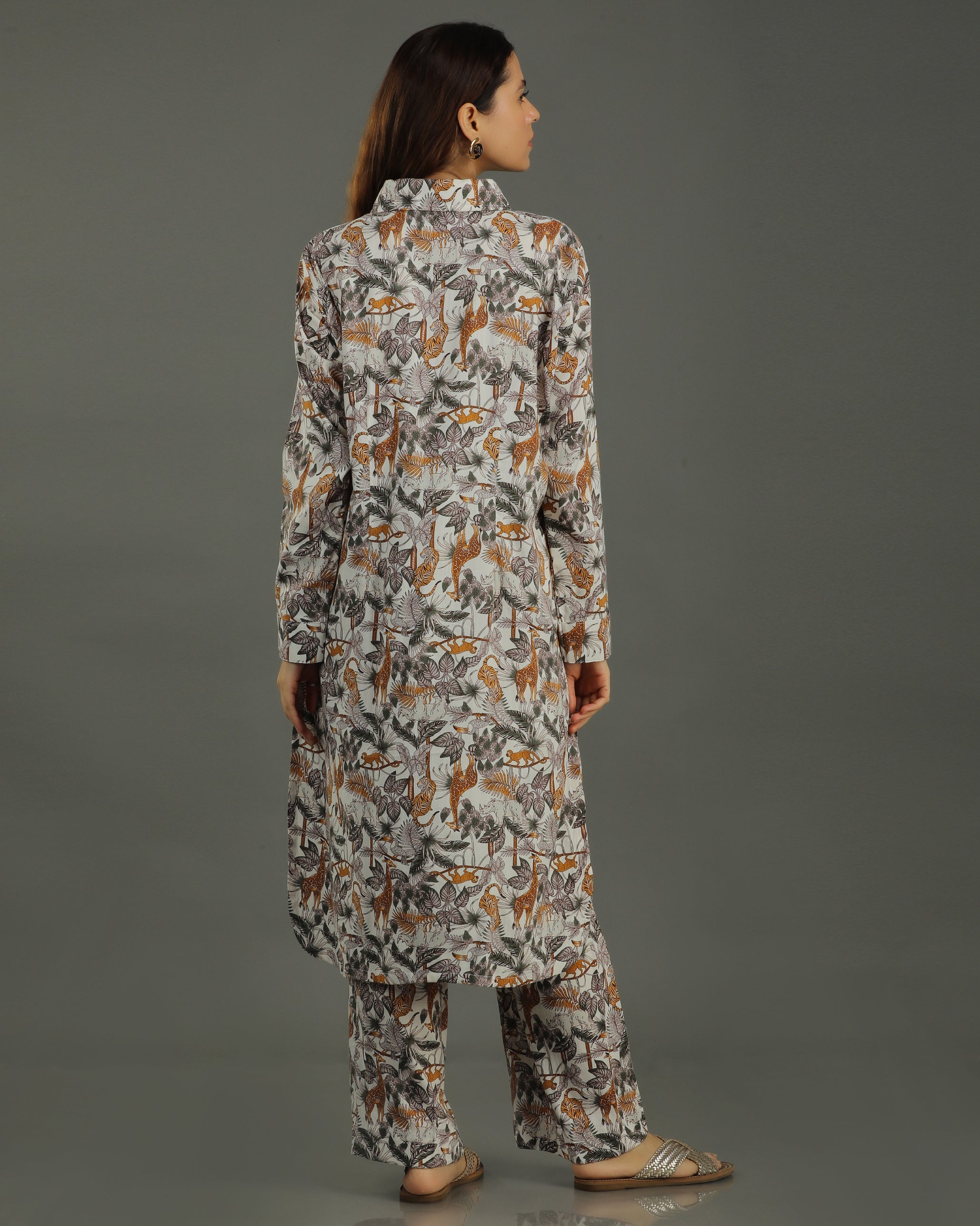 Safari Mid-Length Cotton Kurta Set – Off-White Print