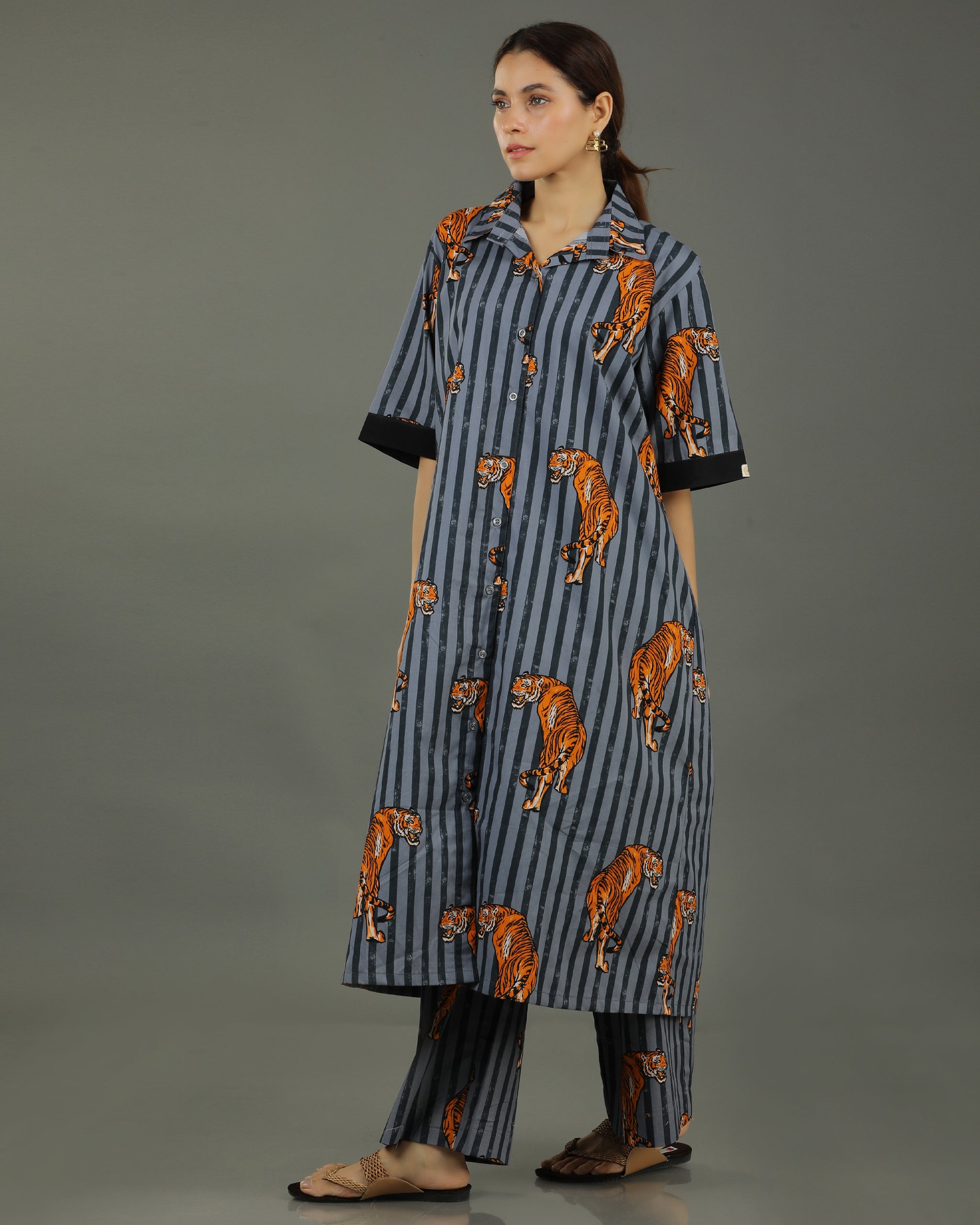 Wildrade Long Cotton Shirt – Charcoal Tiger Print