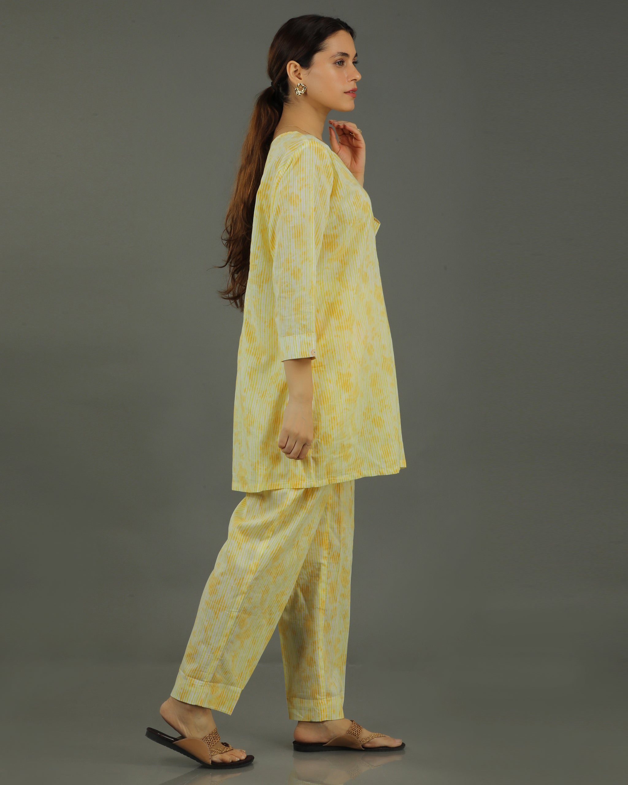 Ray Mid-Length Cotton Kurta Set – Yellow Print