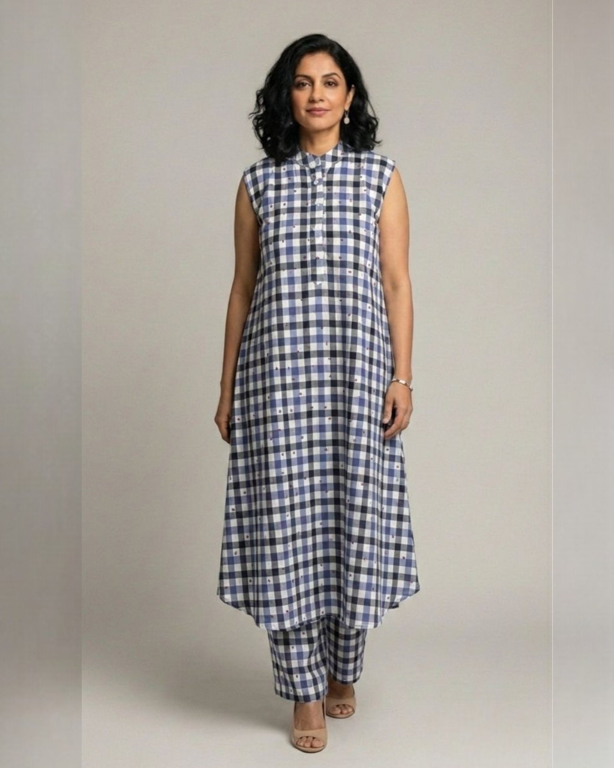 Gingham Long Sleeveless Cotton Kurta Set – Indigo Checks Print