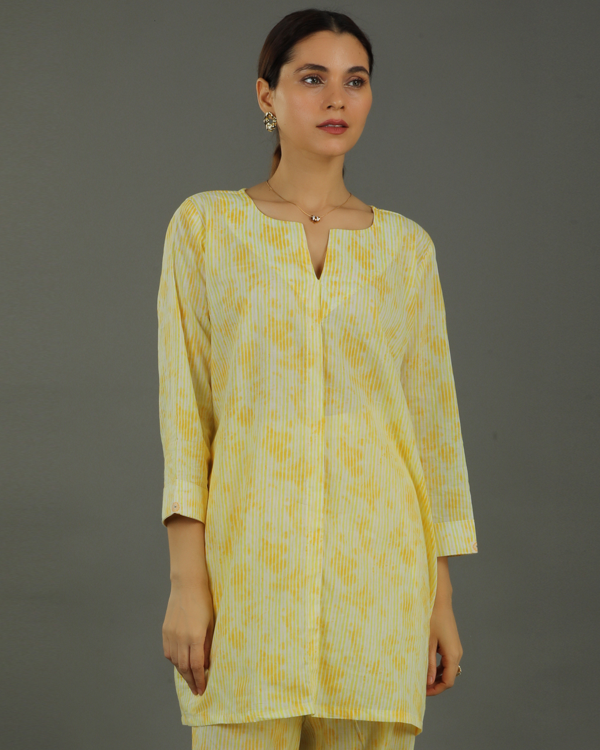 Ray Mid-Length Cotton Kurta – Yellow Print