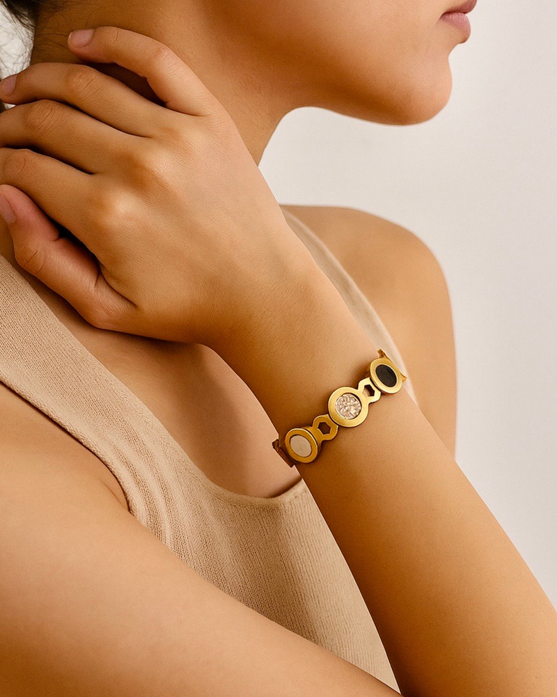 Eva TimeLoop Cuff