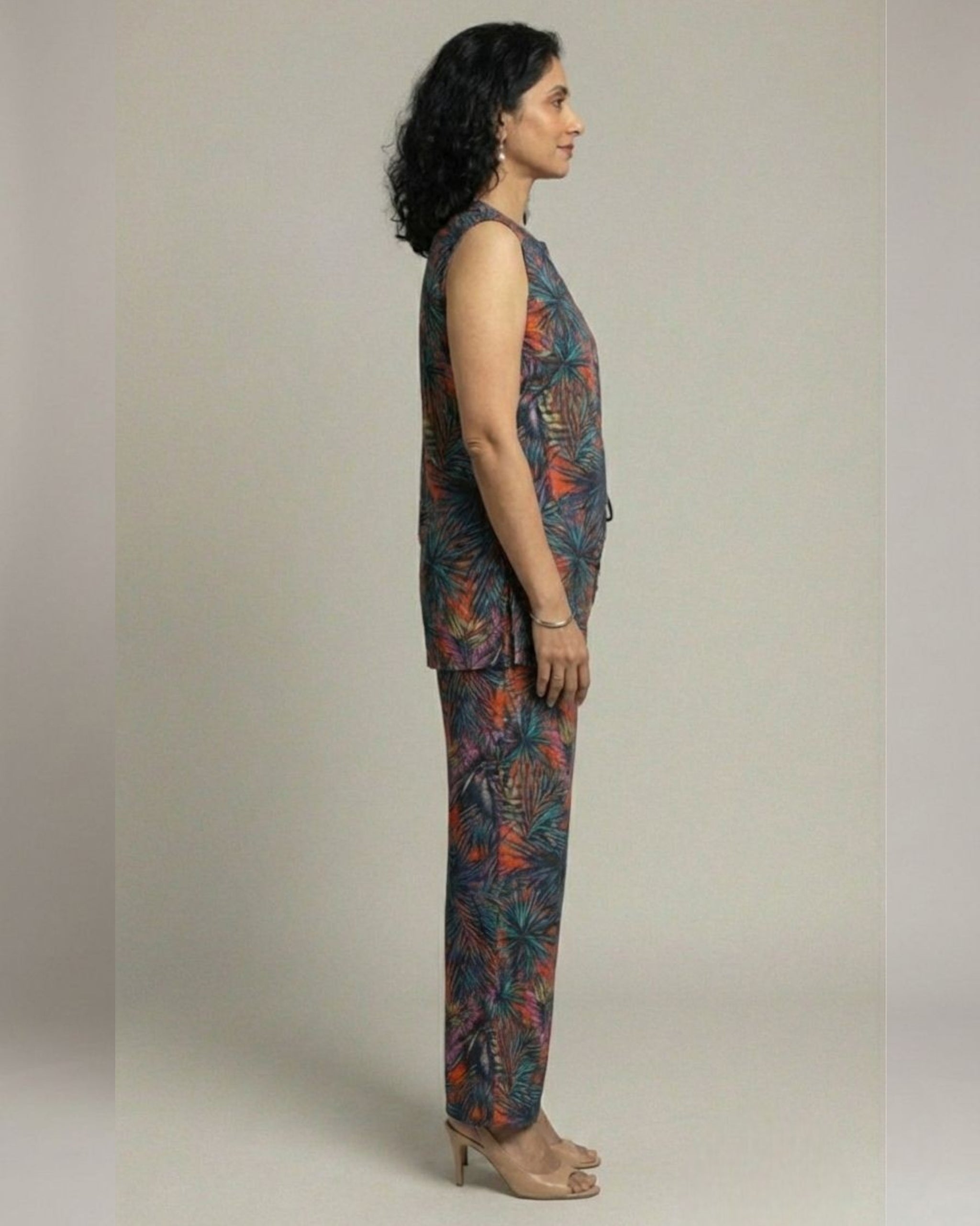 Sunset Short Front Slit Sleeveless Cotton Coord Set – Multicolor Print