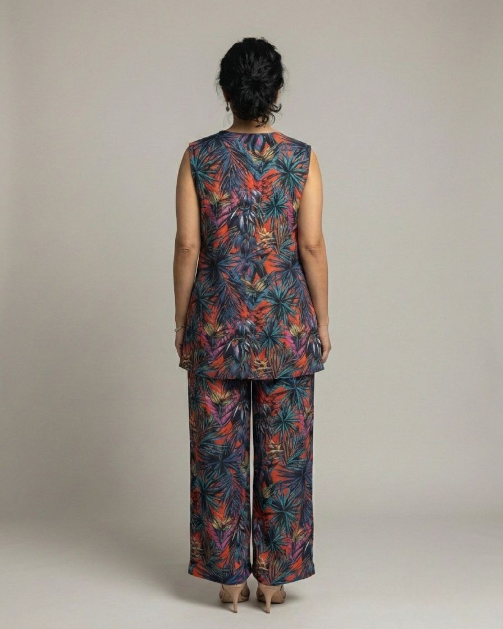 Sunset Short Front Slit Sleeveless Cotton Coord Set – Multicolor Print