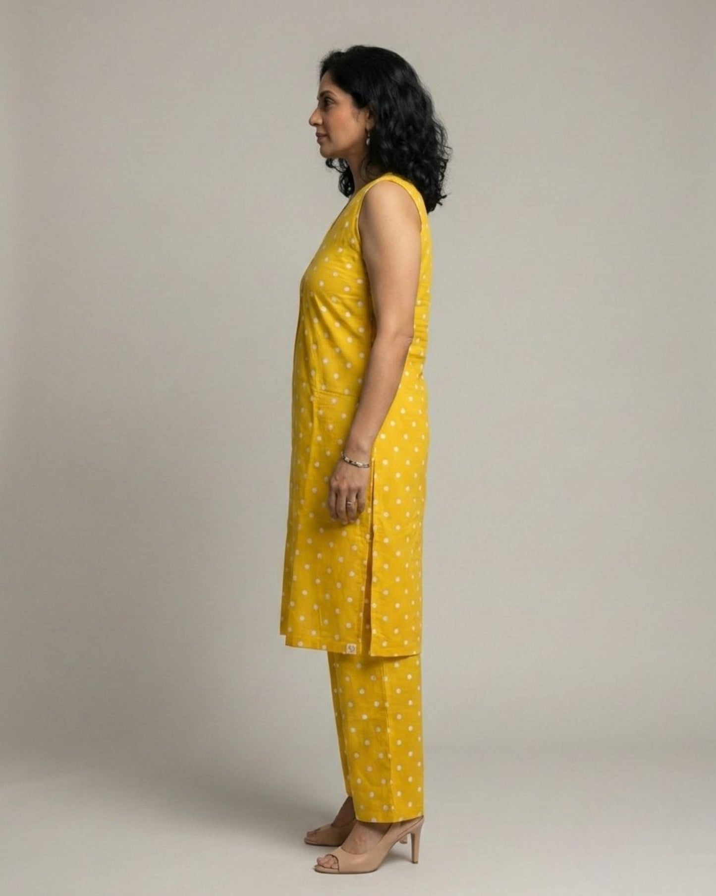 Sunshine Mid-Length Sleeveless Cotton Kurta Set - Mustard Print