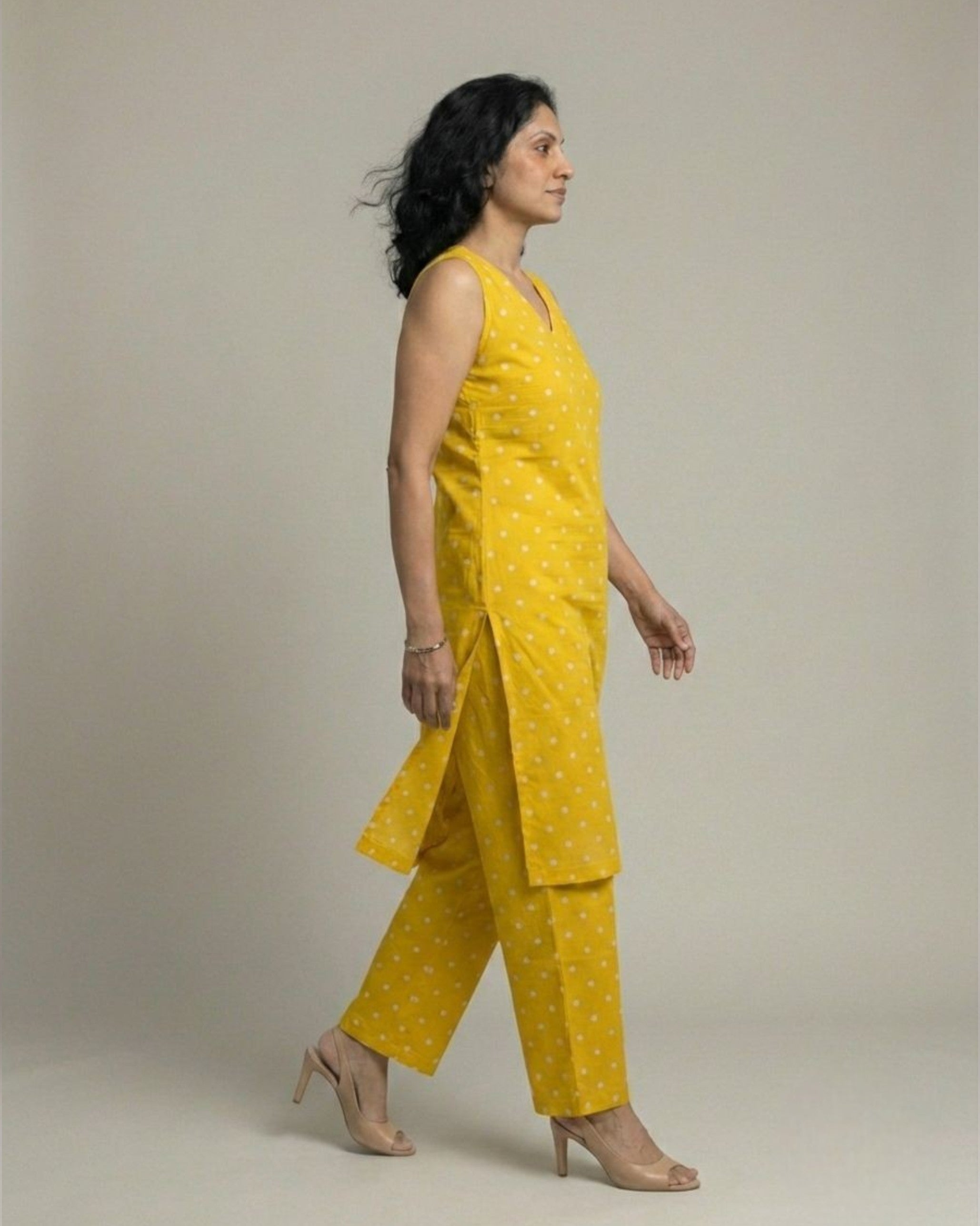 Sunshine Mid-Length Sleeveless Cotton Kurta Set - Mustard Print