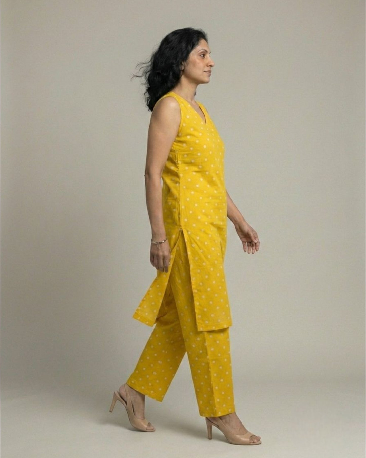 Sunshine Mid-Length Sleeveless Cotton Kurta Set - Mustard Print
